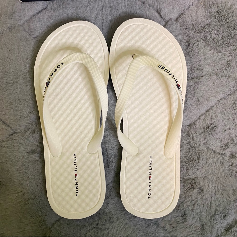 Tommy Hilfiger White slipper with Box